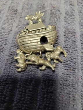 BUNDLE SALE ITEM...Noah's Ark Pewter Pin with Animal Charms - Silver Tone